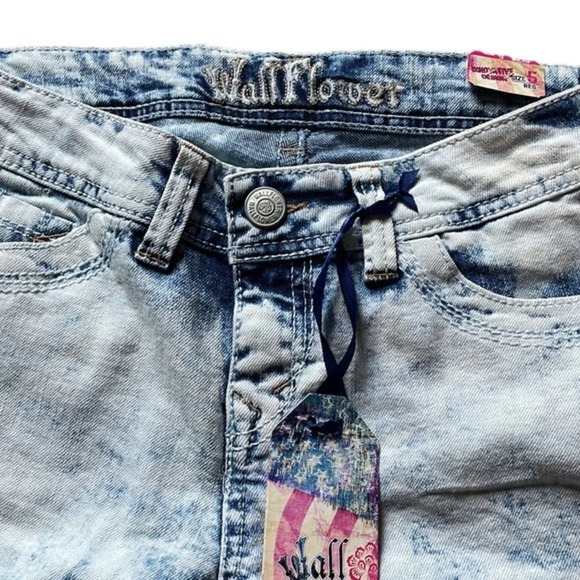 NWT Girl's Wallflower‎ Capri Jeans Size 5 - Picture 3 of 10